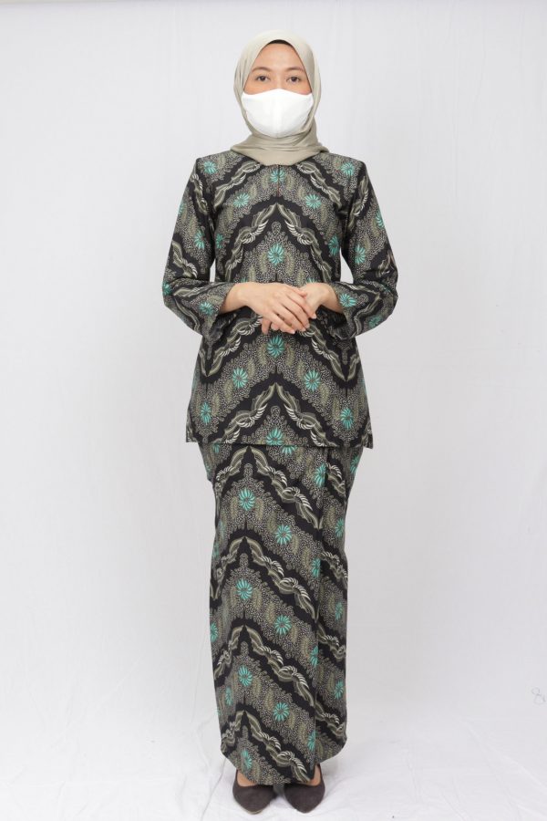 rozita-black-front